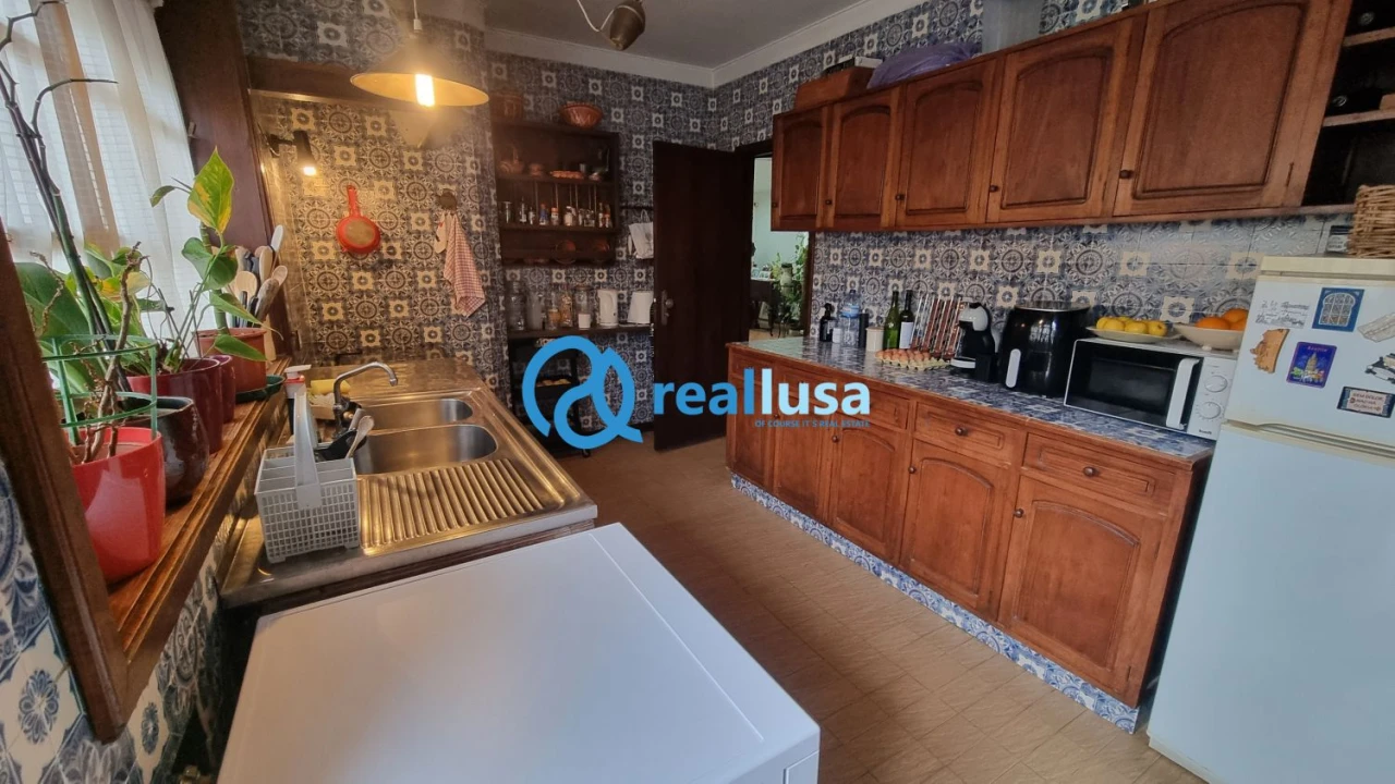 Moradia T6 para Venda em Arcozelo Foto 10