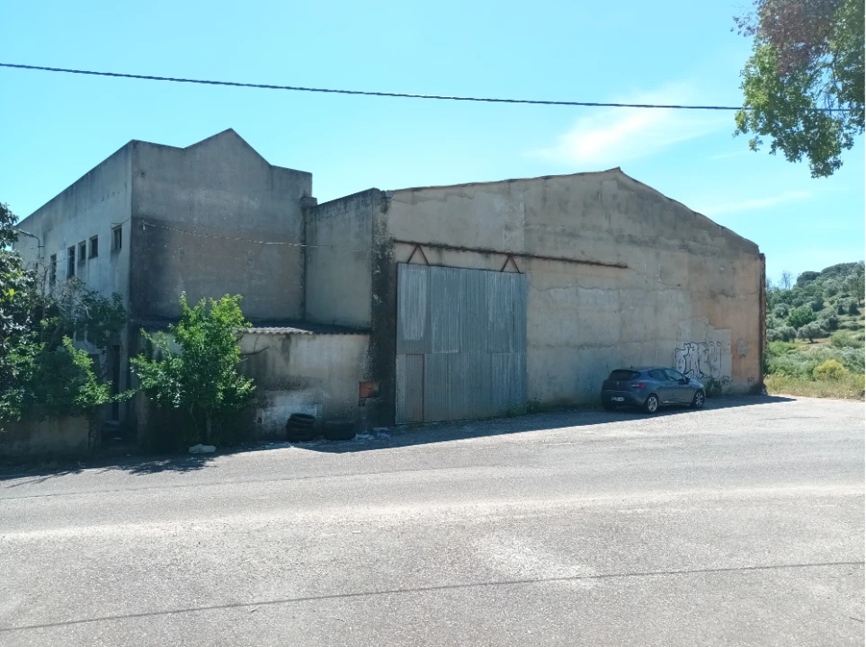 Loja para Venda em Povoa da Isenta Foto 2