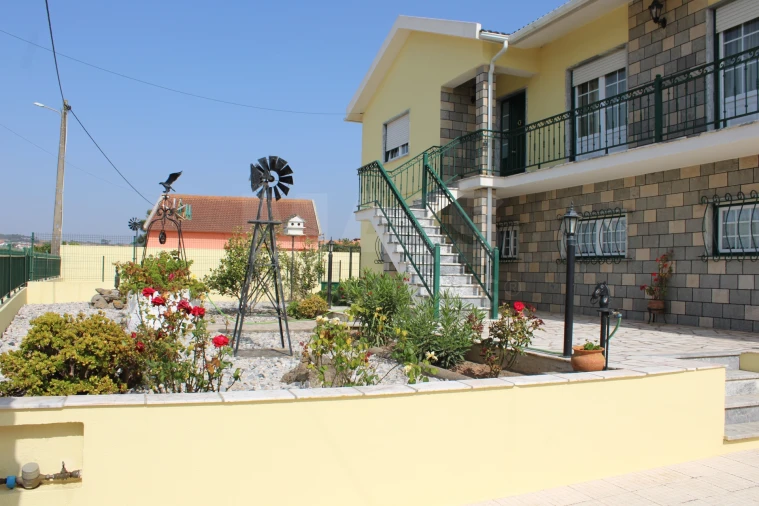 Moradia T5 para Venda em Lourinhã e Atalaia Foto 3