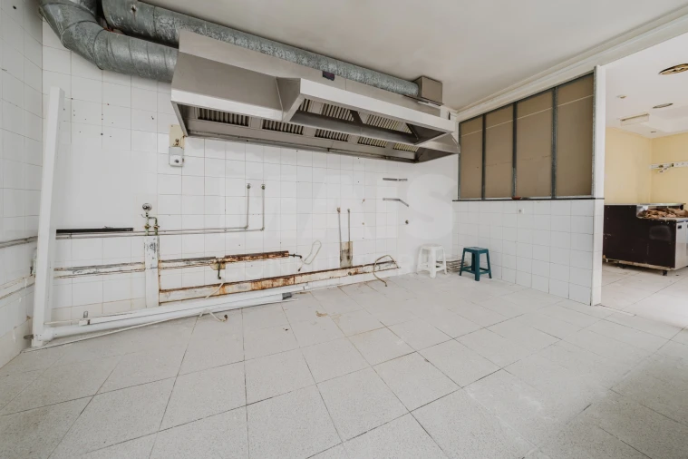 Loja para Arrendamento em Bombarral e Vale Covo Foto 8