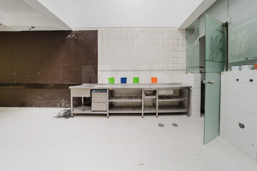 Loja para Arrendamento em Bombarral e Vale Covo Foto 5