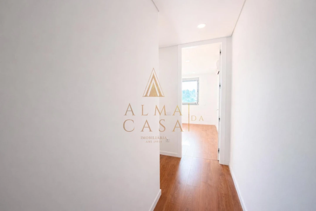 Apartamento T2 para Venda em Rio Tinto Foto 14