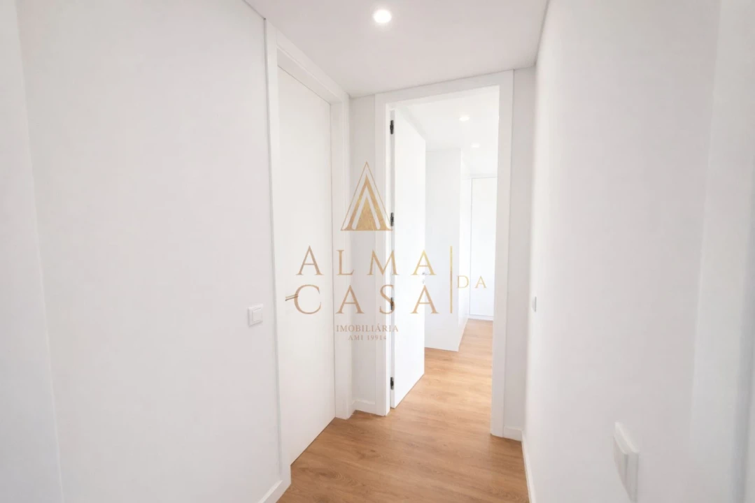 Apartamento T2 para Venda em Rio Tinto Foto 23