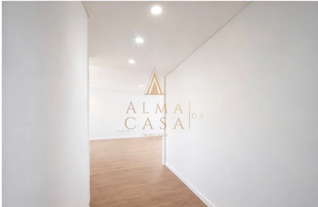 Apartamento T2 para Venda em Rio Tinto Foto 24