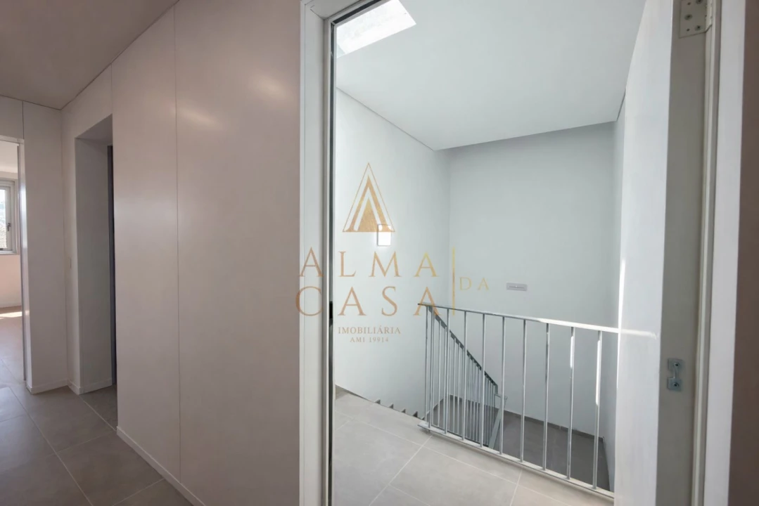 Apartamento T2 para Venda em Rio Tinto Foto 27