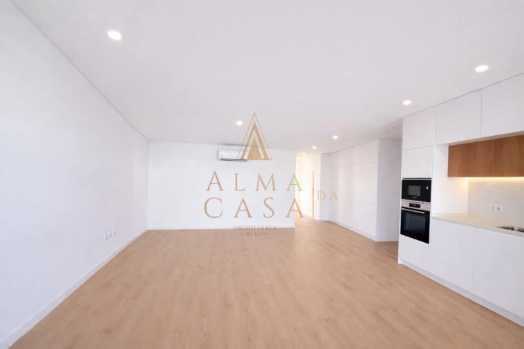 Apartamento T2 para Venda em Rio Tinto Foto 5