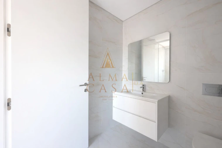 Apartamento T2 para Venda em Rio Tinto Foto 21