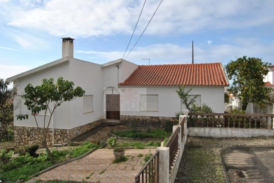 Moradia T4 para Venda em Gaeiras Foto 3