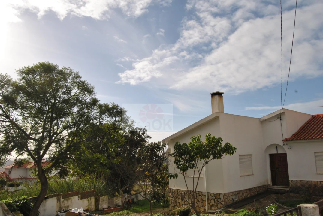 Moradia T4 para Venda em Gaeiras Foto 4