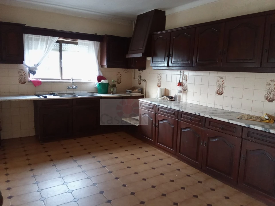 Moradia T4 para Venda em Gaeiras Foto 8