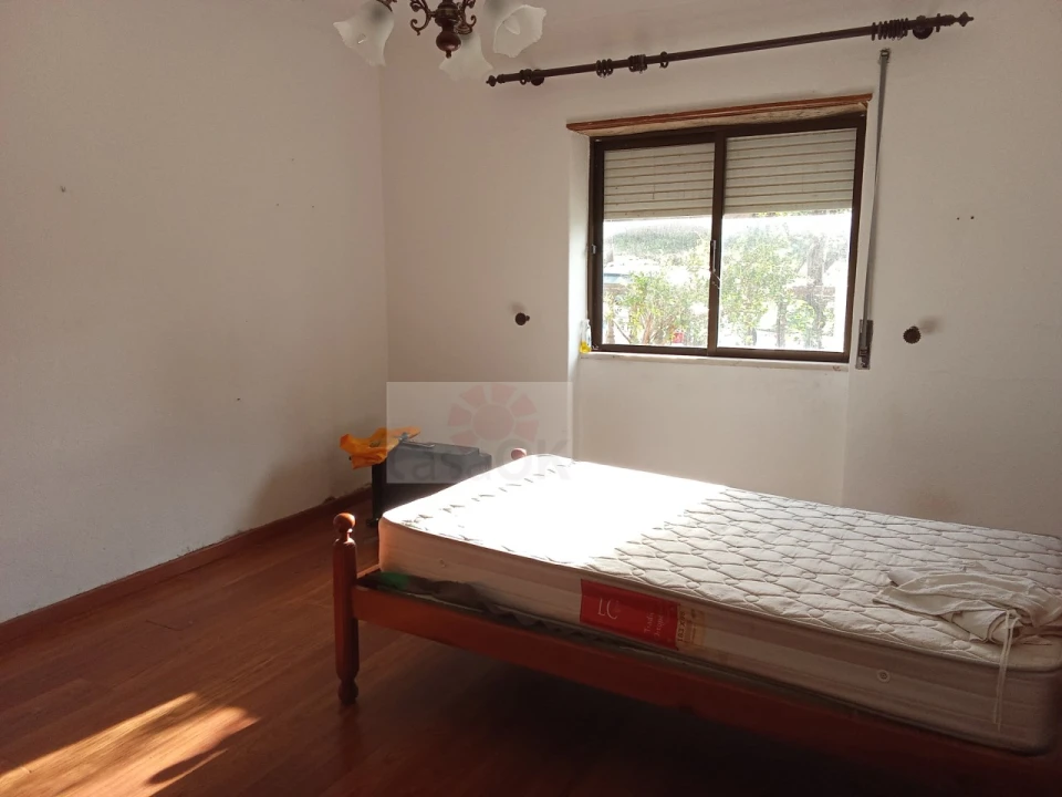 Moradia T4 para Venda em Gaeiras Foto 16