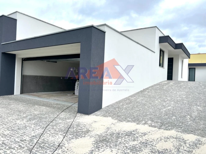 Moradia T3 para Venda em Santa Maria da Feira, Travanca, Sanfins e Espargo Foto 5