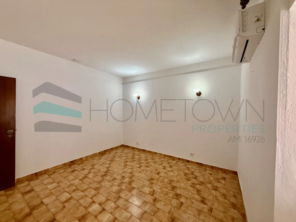 Moradia T3 para Venda em Querença, Tôr e Benafim Foto 13