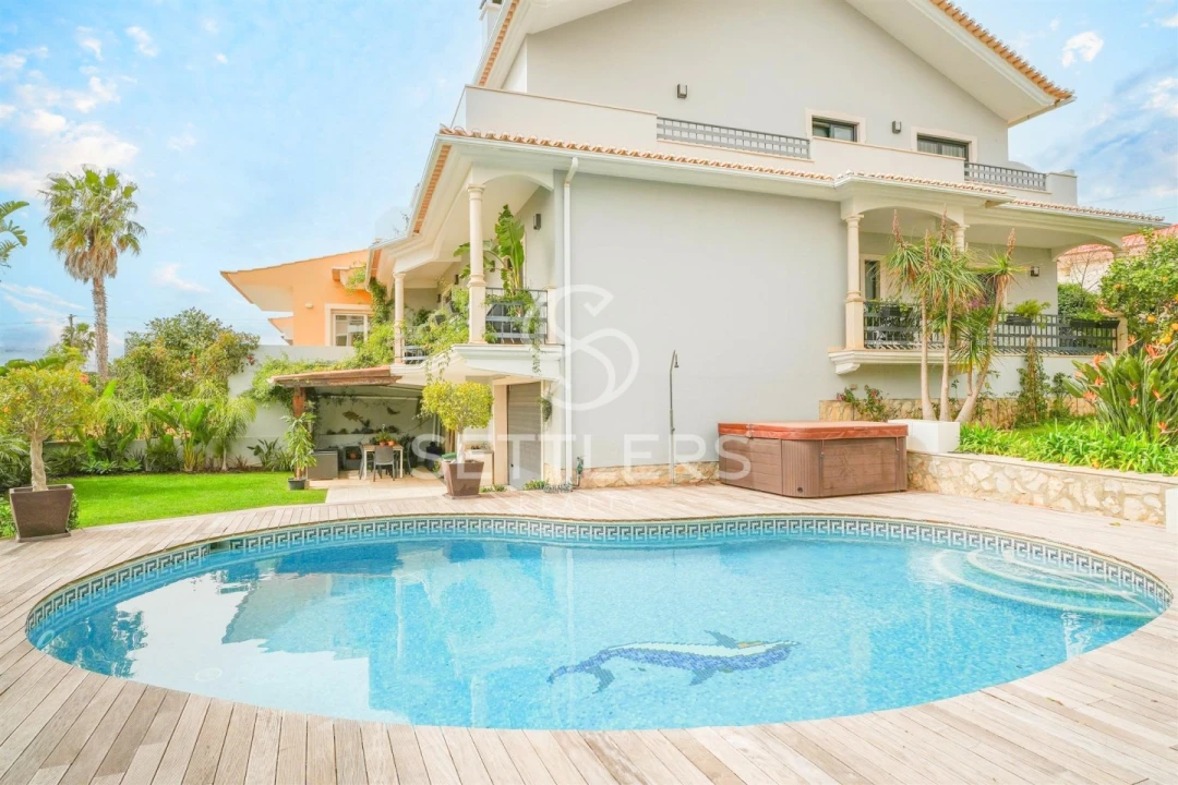 Moradia T5 para Venda em Cascais e Estoril Foto 1