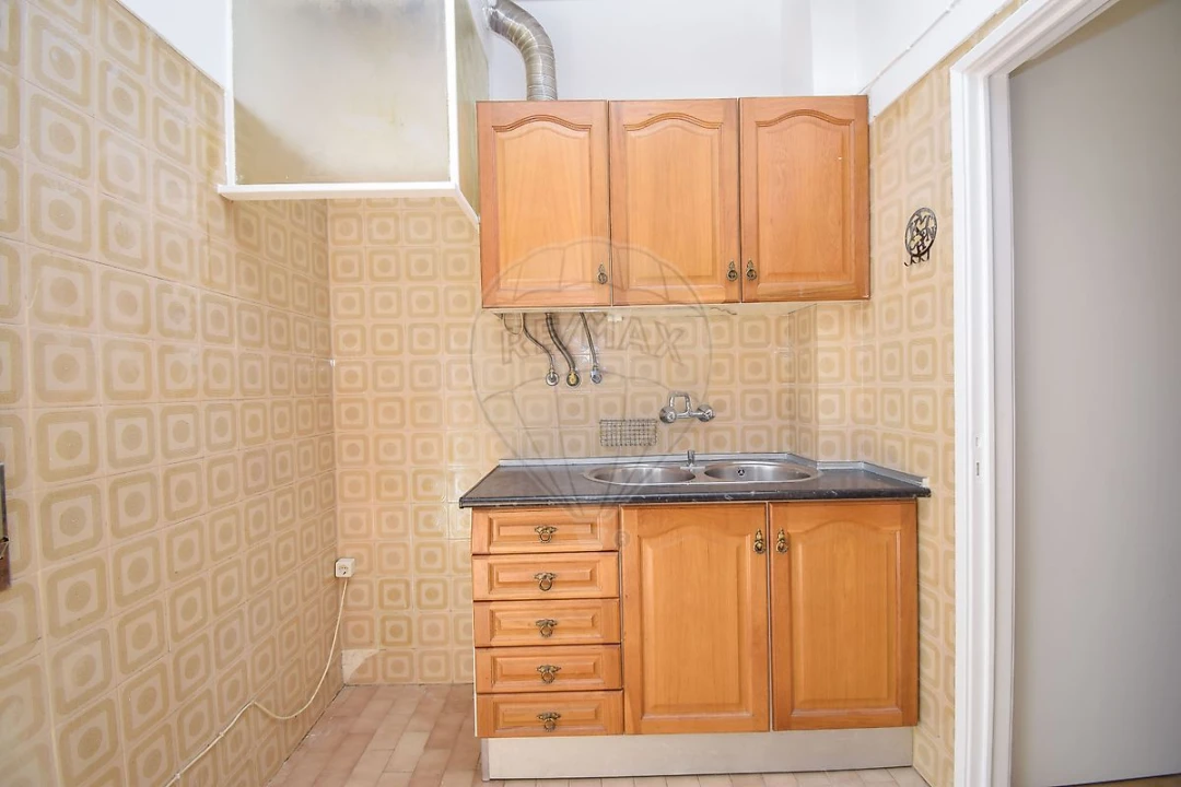 Apartamento T2 para Arrendamento em Avenidas Novas Foto 12