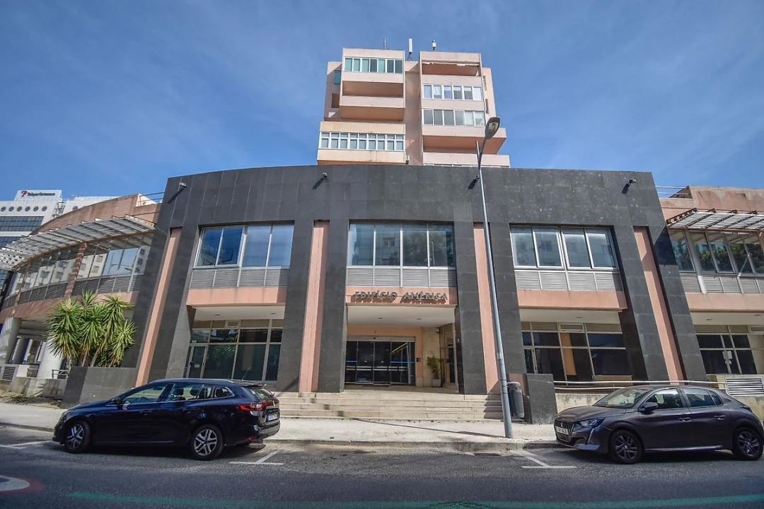 Apartamento T2 para Arrendamento em Avenidas Novas Foto 1