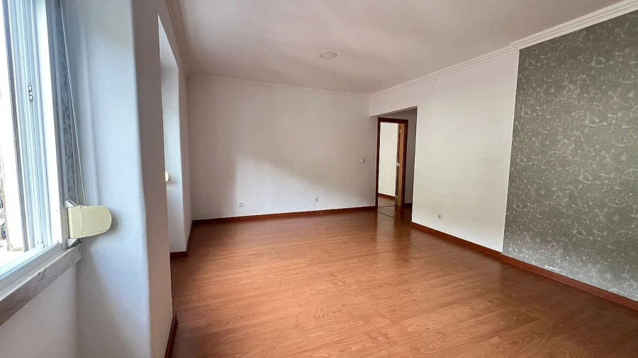 Apartamento T2 para Arrendamento em Venteira