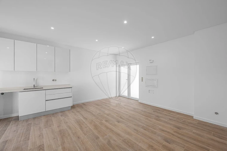 Moradia T2 para Venda em Ventosa Foto 6