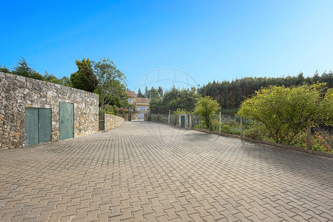 Moradia T4 para Venda em Azueira e Sobral da Abelheira Foto 30