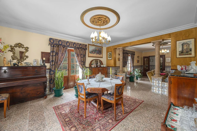 Moradia T4 para Venda em Azueira e Sobral da Abelheira Foto 7