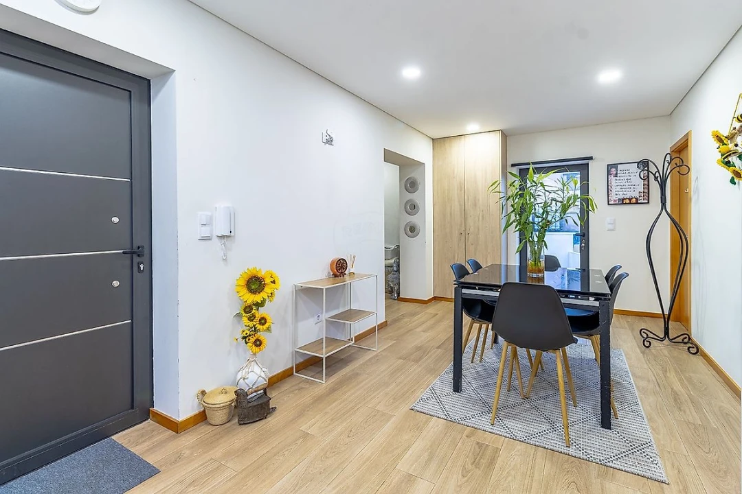 Apartamento T2 para Venda em Sandim, Olival, Lever e Crestuma Foto 8