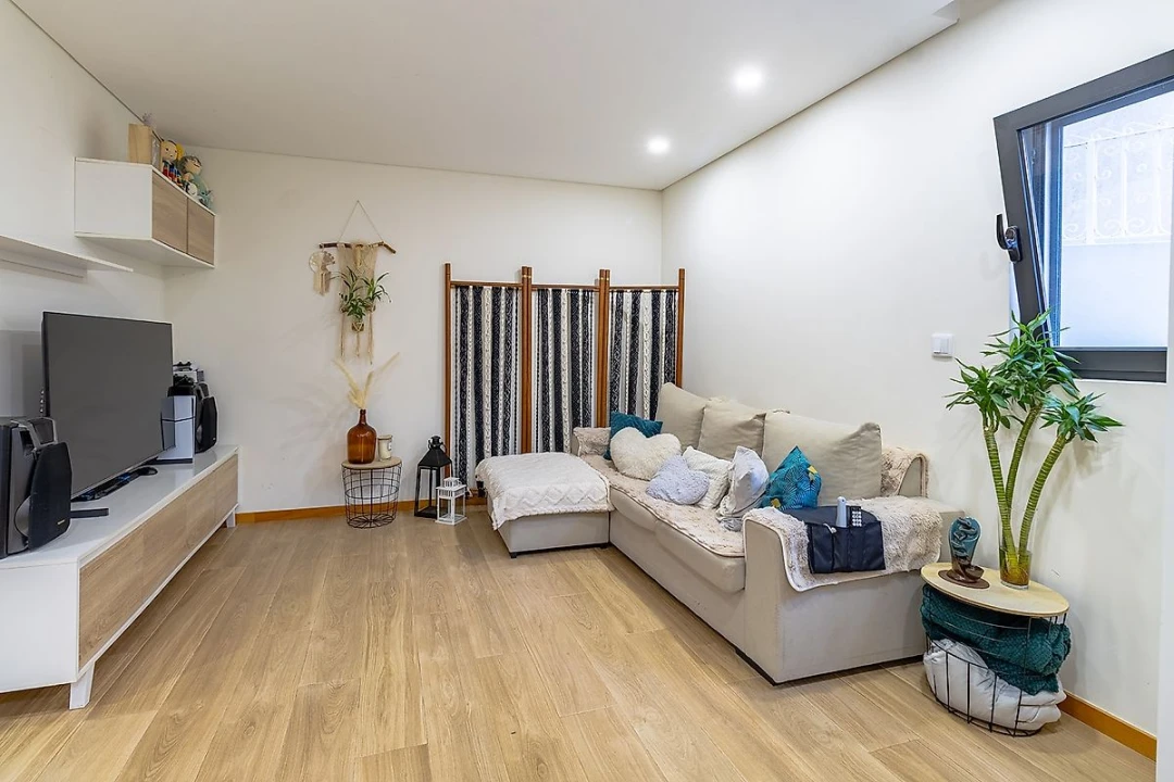 Apartamento T2 para Venda em Sandim, Olival, Lever e Crestuma Foto 2