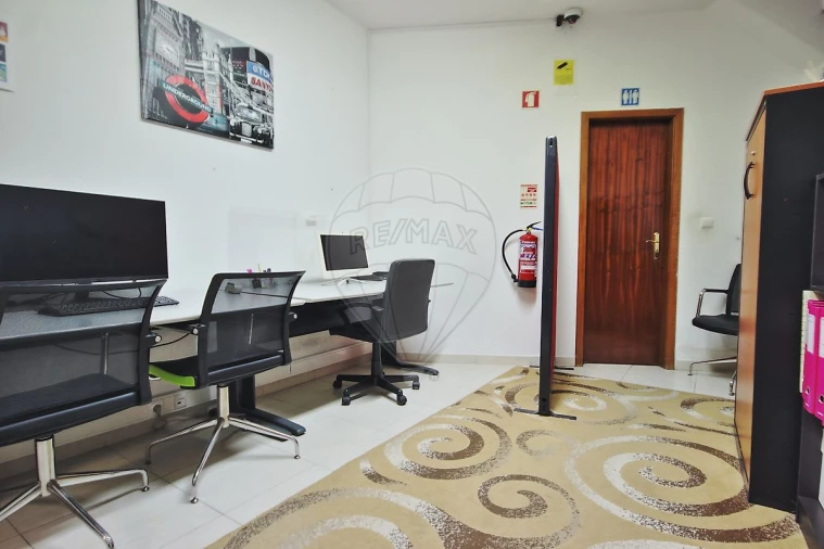 Loja para Venda em São Domingos de Rana Foto 6