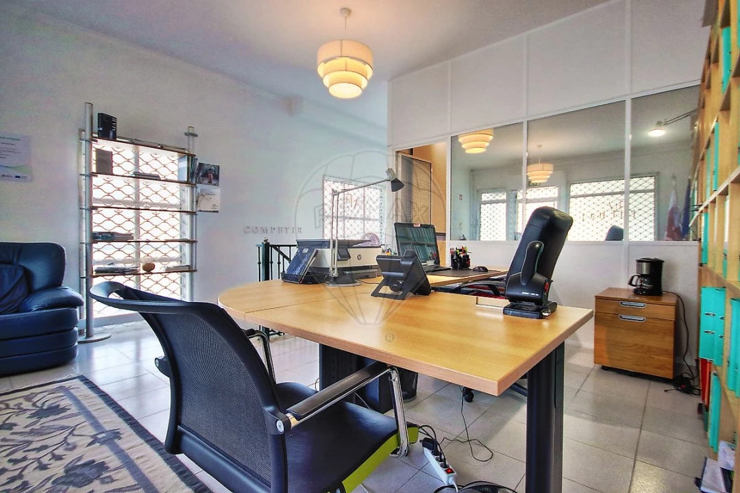 Escritório para Venda em São Domingos de Rana Foto 10