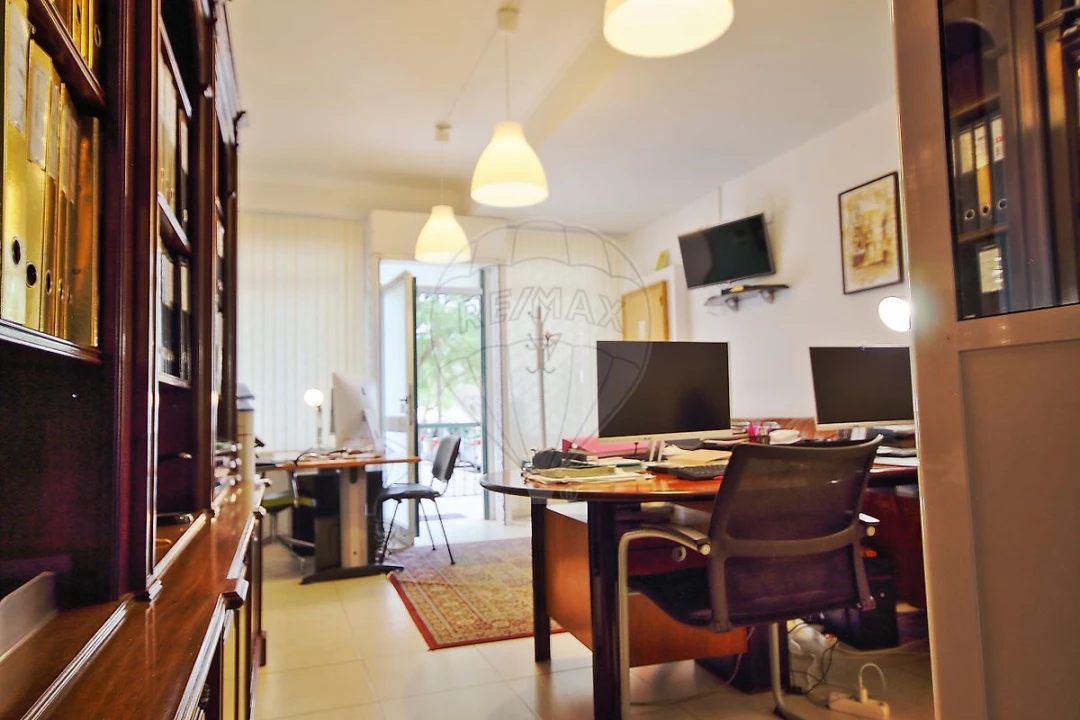 Escritório para Venda em São Domingos de Rana Foto 3