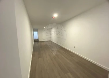 Loja para Arrendamento em Cedofeita, Santo Ildefonso, Sé, Miragaia, São Nicolau e Vitória