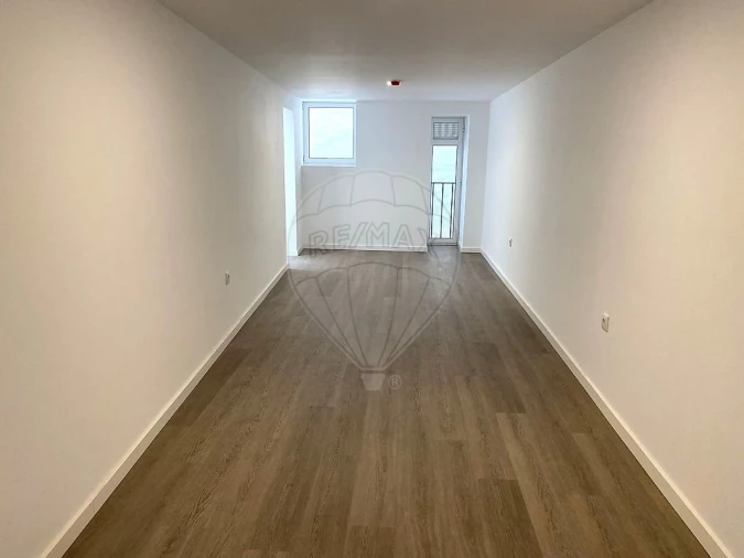 Loja para Arrendamento em Cedofeita, Santo Ildefonso, Sé, Miragaia, São Nicolau e Vitória Foto 3