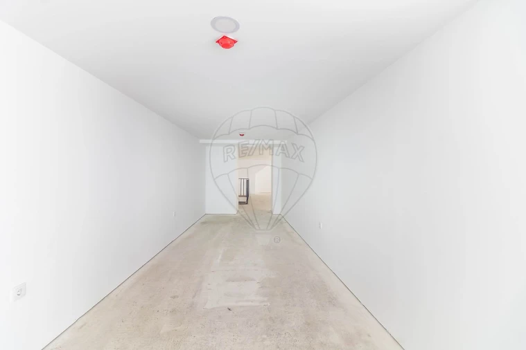 Loja para Arrendamento em Cedofeita, Santo Ildefonso, Sé, Miragaia, São Nicolau e Vitória Foto 11