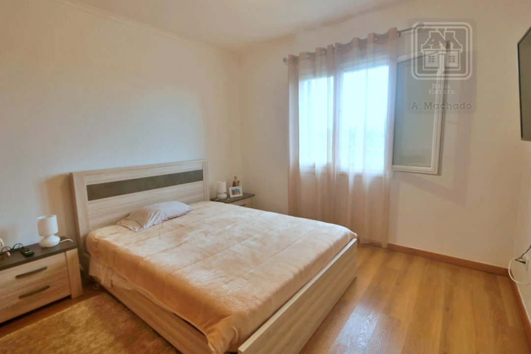 Apartamento T2 para Venda em Rabo de Peixe Foto 19