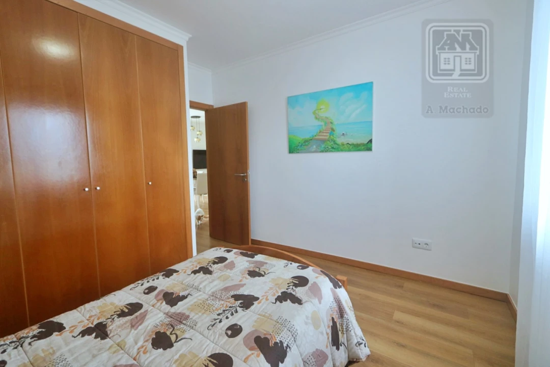 Apartamento T2 para Venda em Rabo de Peixe Foto 24