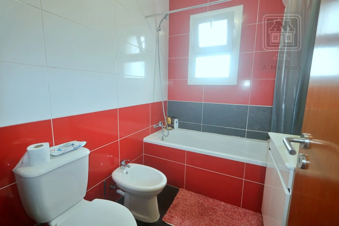 Apartamento T2 para Venda em Rabo de Peixe Foto 25