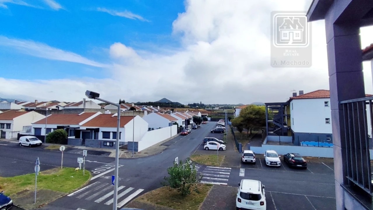 Apartamento T2 para Venda em Rabo de Peixe Foto 37