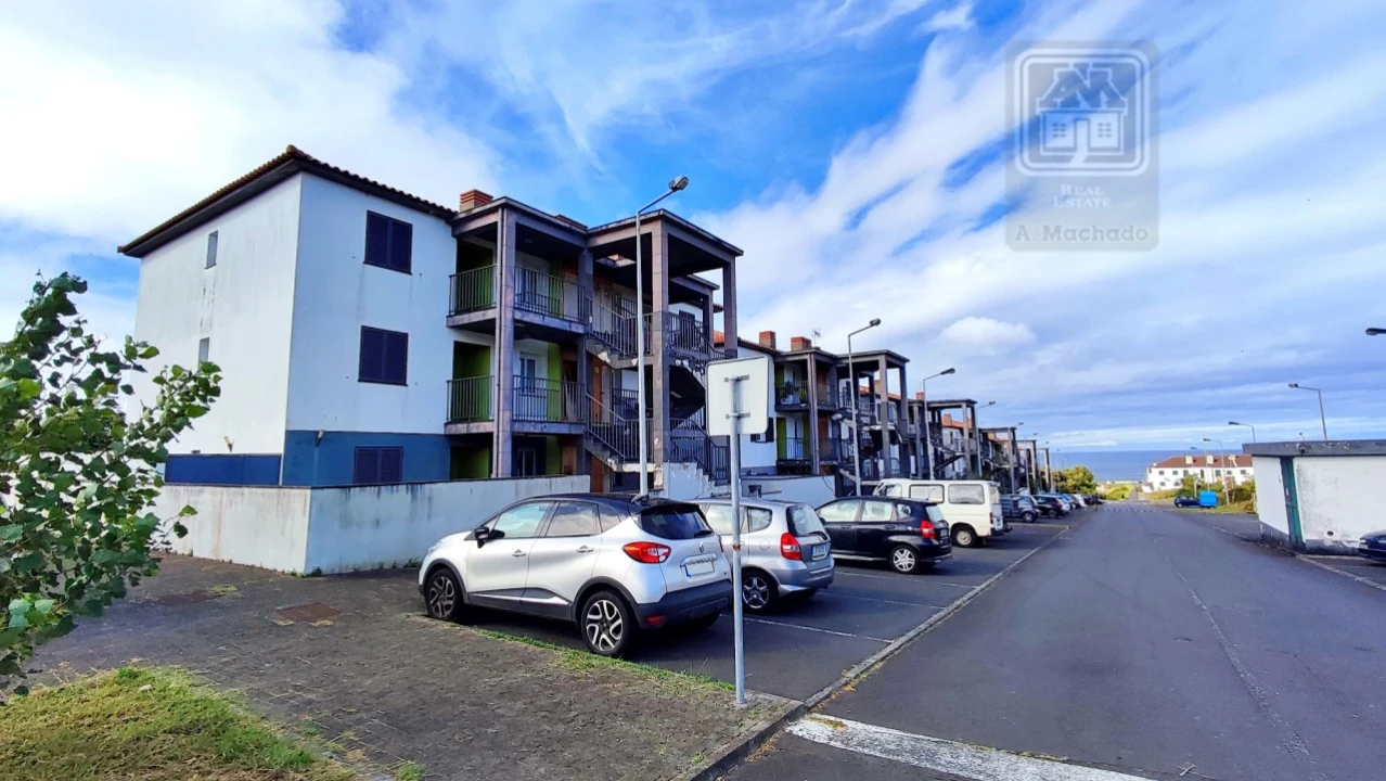 Apartamento T2 para Venda em Rabo de Peixe Foto 38