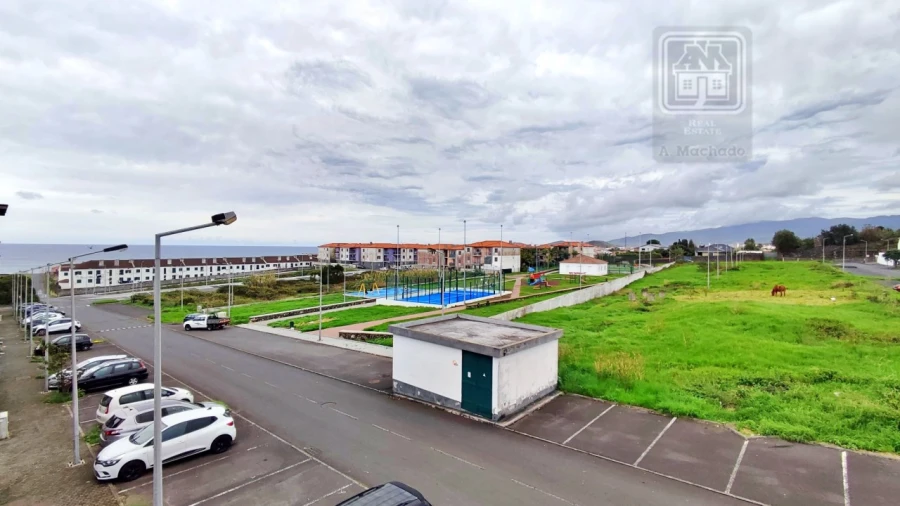 Apartamento T2 para Venda em Rabo de Peixe Foto 35