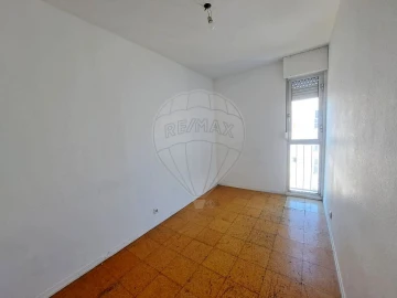 Apartamento T3 para Venda em Corroios
