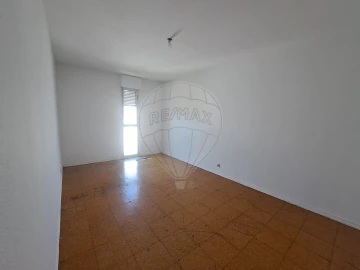Apartamento T3 para Venda em Corroios