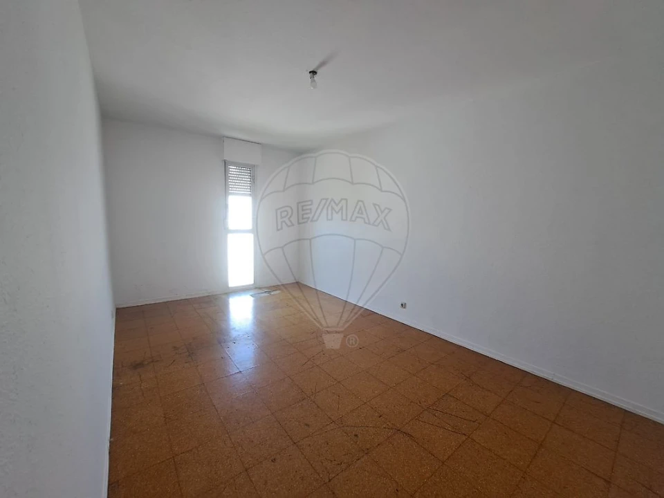 Apartamento T3 para Venda em Corroios Foto 28