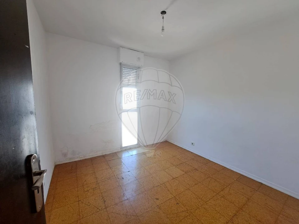 Apartamento T3 para Venda em Corroios Foto 34