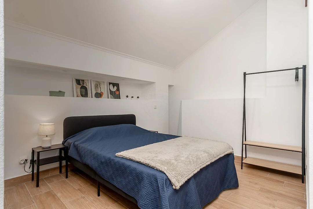 Apartamento T1 para Arrendamento em Caparica e Trafaria Foto 1