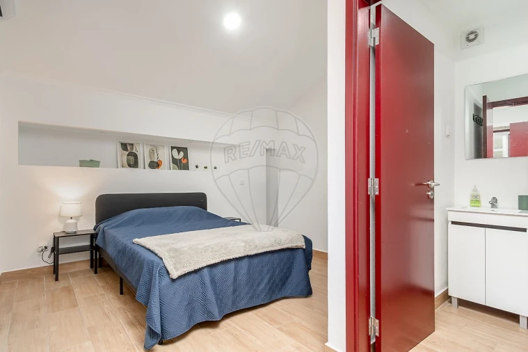 Apartamento T1 para Arrendamento em Caparica e Trafaria Foto 5