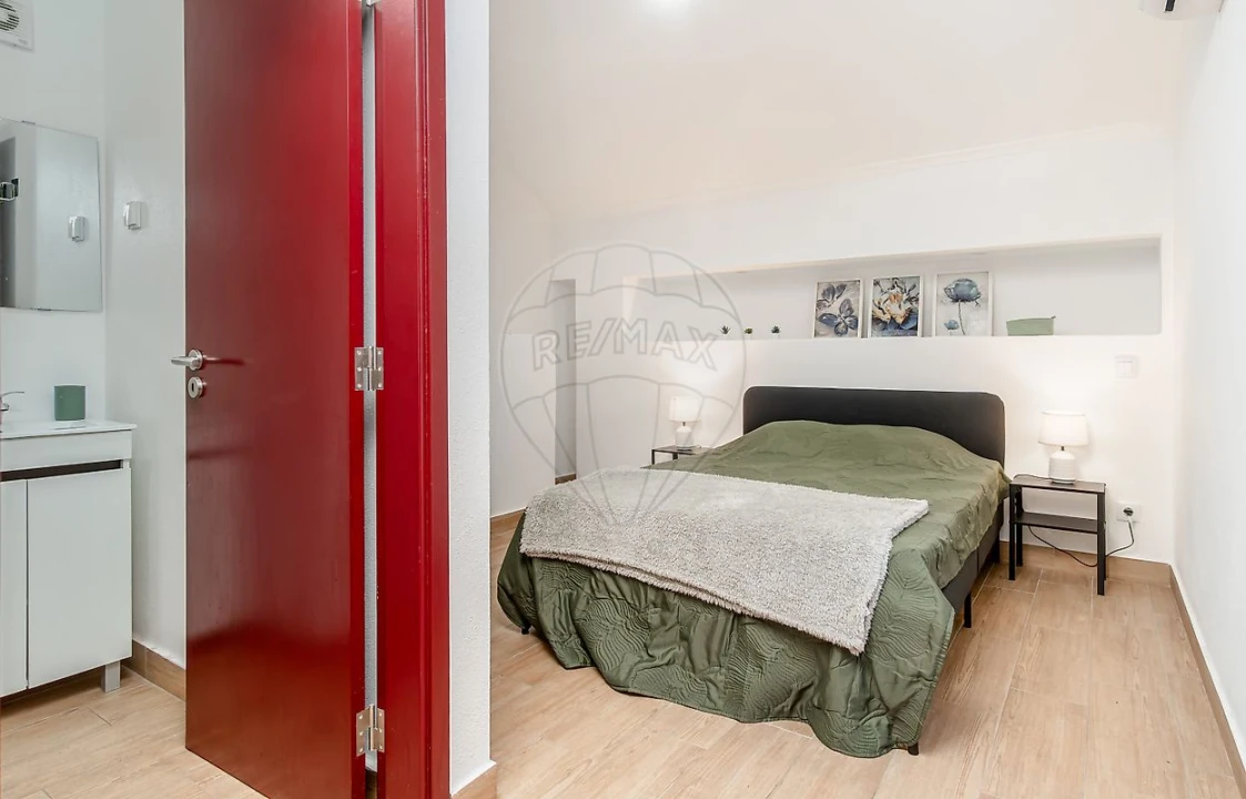 Apartamento T1 para Arrendamento em Caparica e Trafaria Foto 5