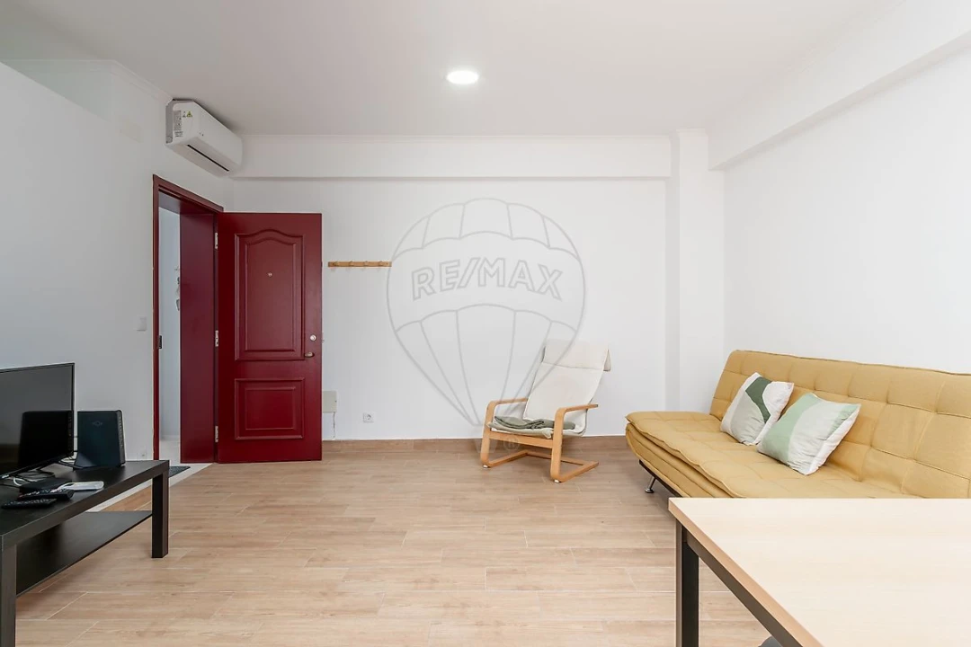 Apartamento T1 para Arrendamento em Caparica e Trafaria Foto 11