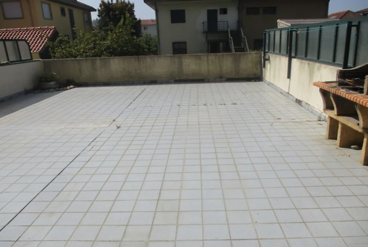 Apartamento T2 para Venda em Paranhos Foto 7