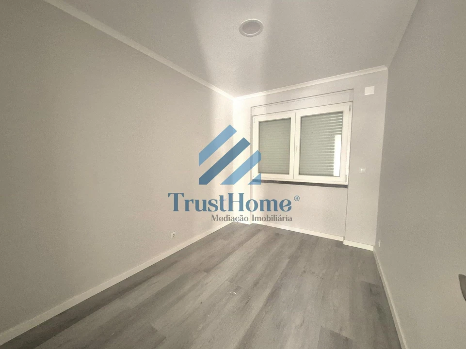 Apartamento T2 para Venda em Benfica Foto 15