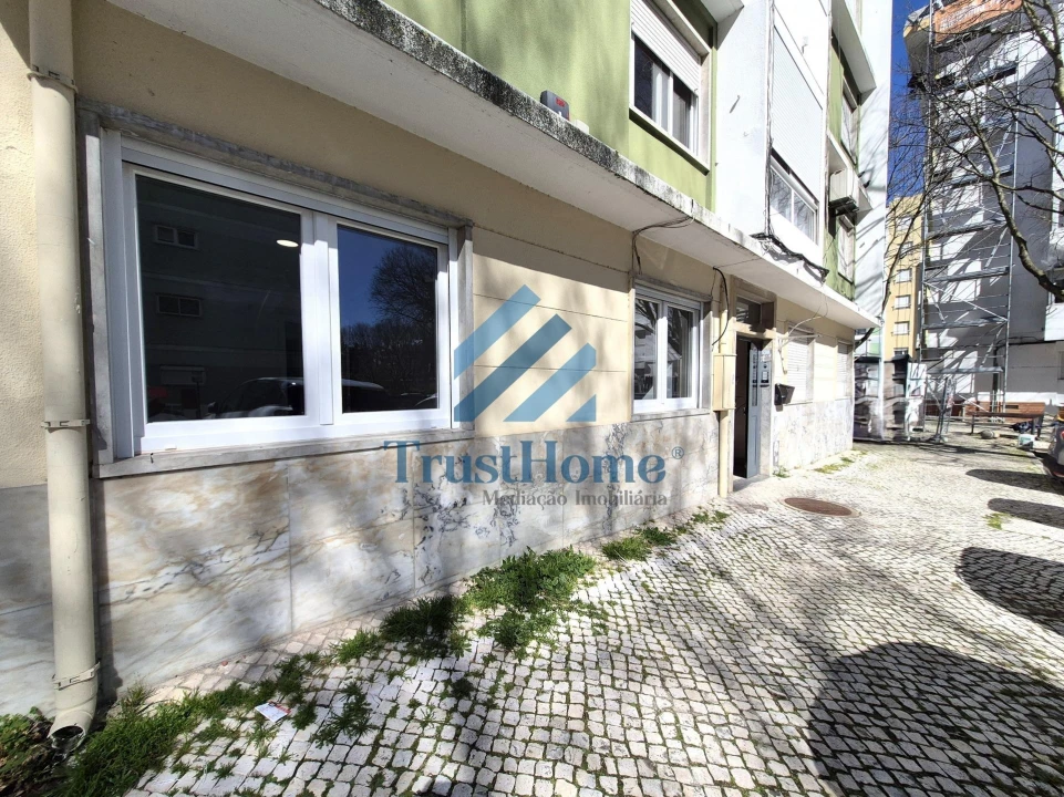 Apartamento T2 para Venda em Benfica Foto 19