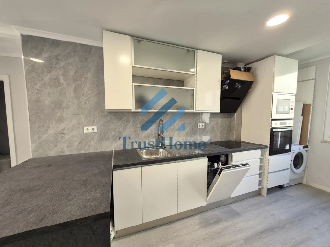 Apartamento T2 para Venda em Benfica Foto 5